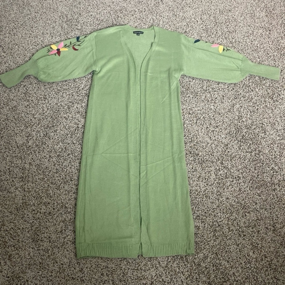 Green Long Cardigan with Floral Embroidery Size Medium